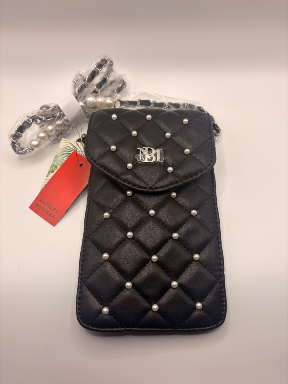 Badgley Mischka Black Quilted Pearl Shoulder Bag with Chain Strap & Card Holder